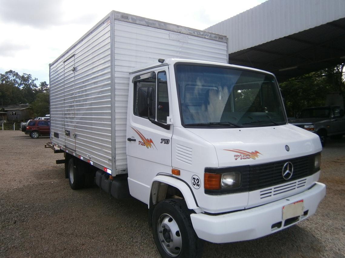 Mercedes Benz MB 710 - 05/05 3