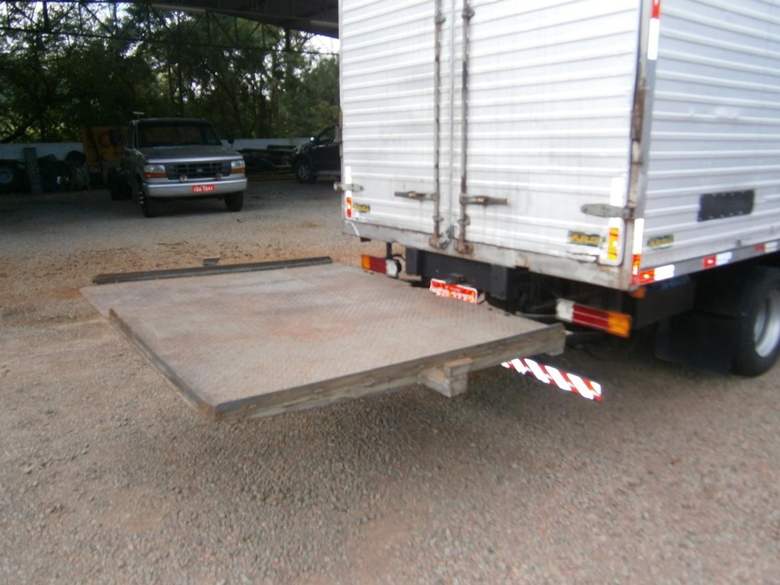 Mercedes Benz MB 710 - 05/05 6