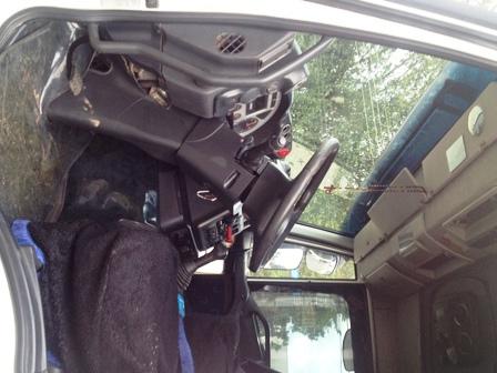 Iveco Stralis 420 - 08/10 25