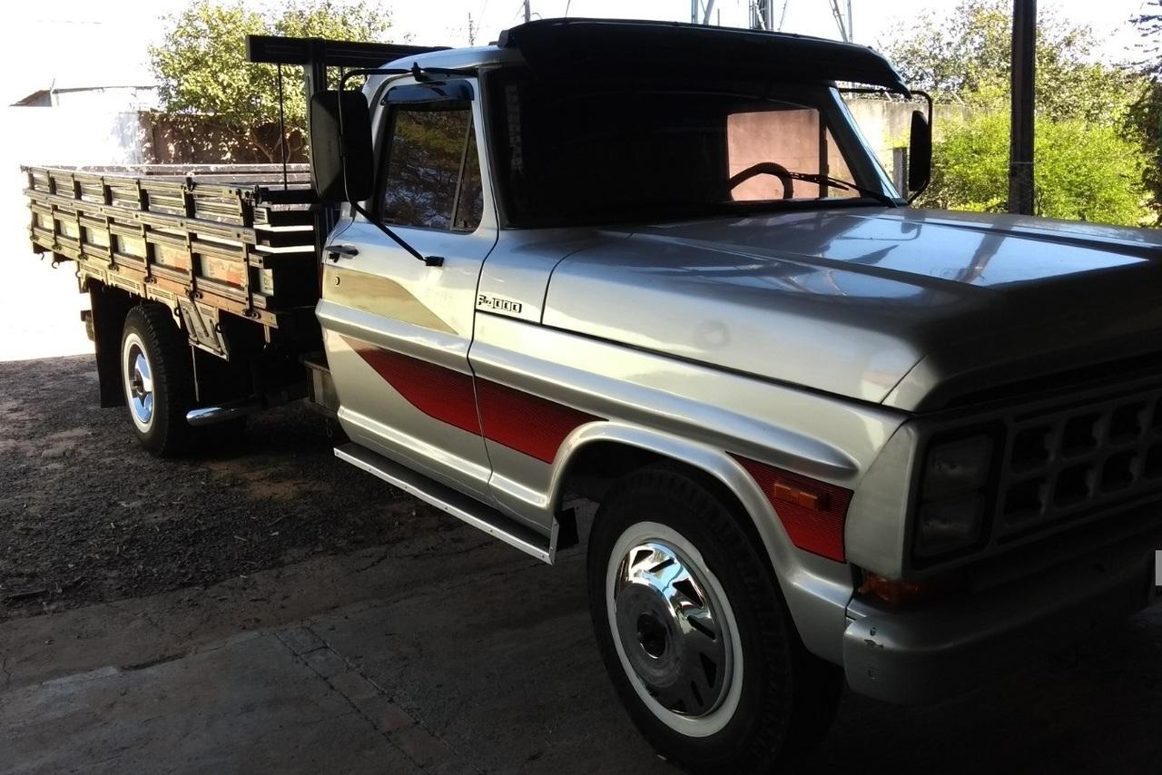 Ford F4000 - 89/89 1