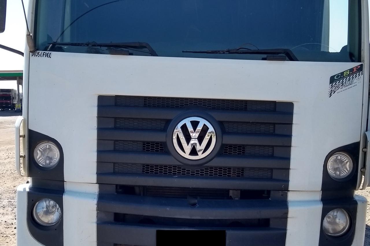 Volkswagen 24-250 E Constellation 3-Eixos - 10/10 1