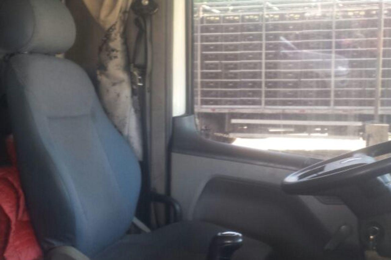 Volkswagen 24-250 E Constellation 3-Eixos - 11/11 4