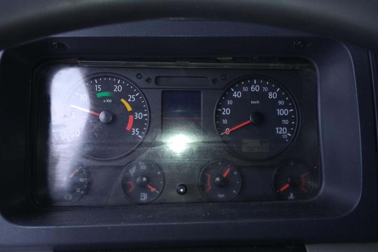 Volkswagen 24-250 E Constellation 3-Eixos - 11/12 9