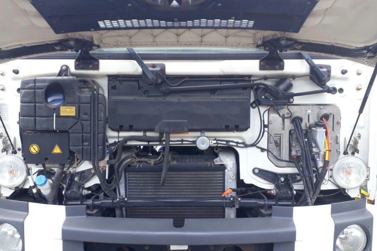Volkswagen 24-250 E Constellation 3-Eixos - 10/11 12