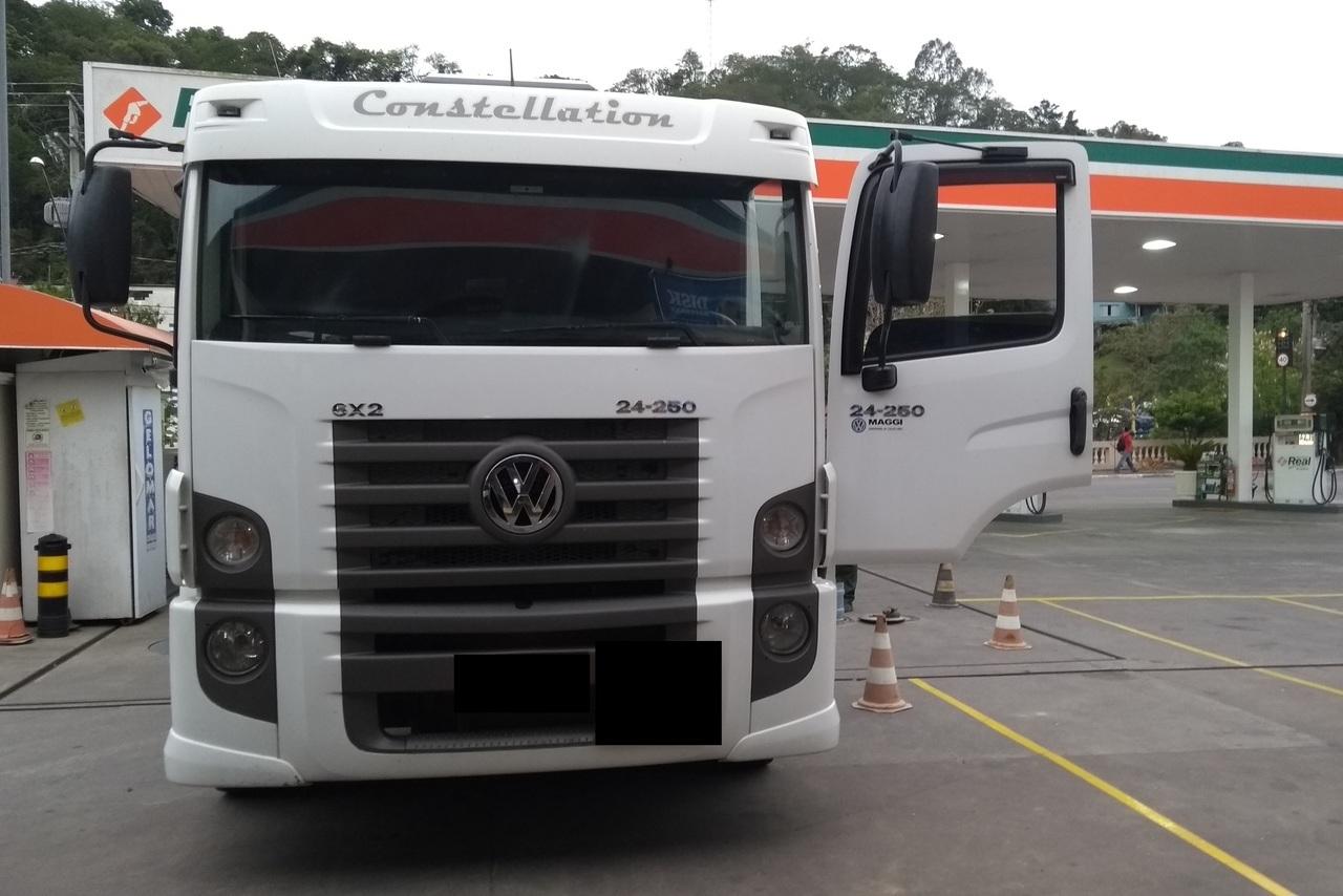 Volkswagen 24-250 E Constellation 3-Eixos - 11/12 1