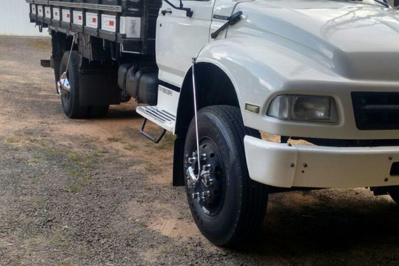 Ford F14000 - 95/95 15