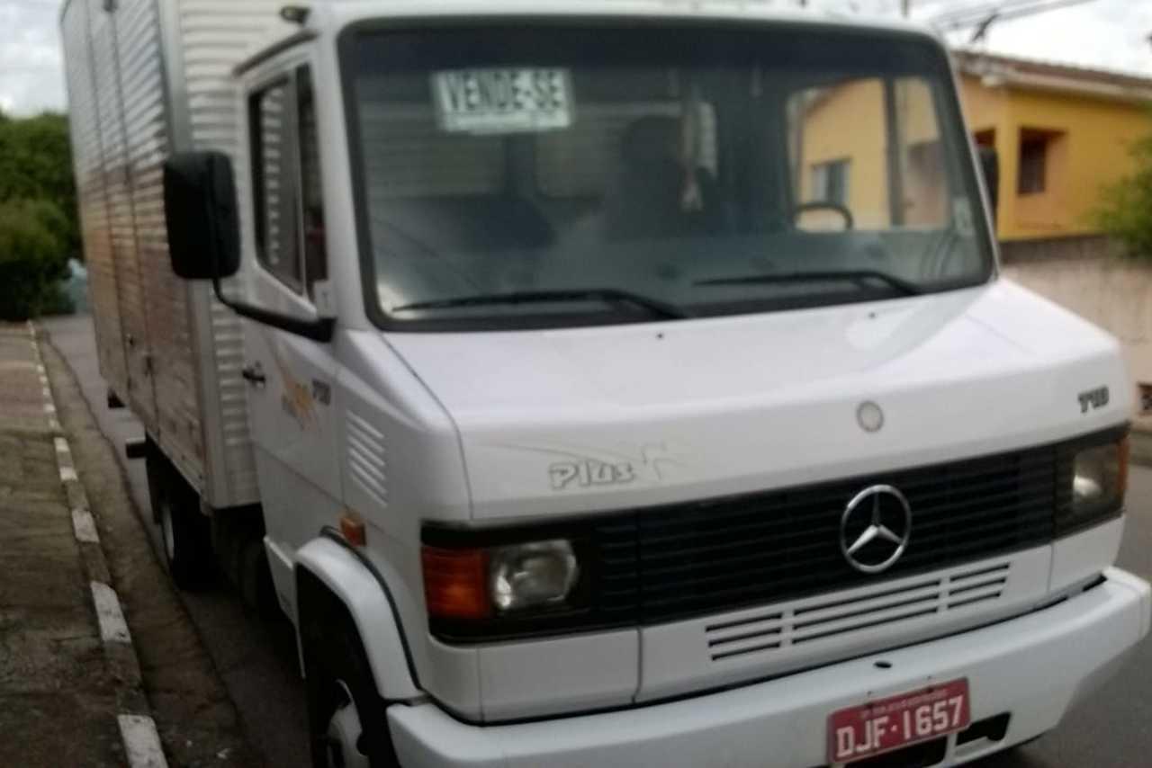 Mercedes Benz MB 710 - 06 1