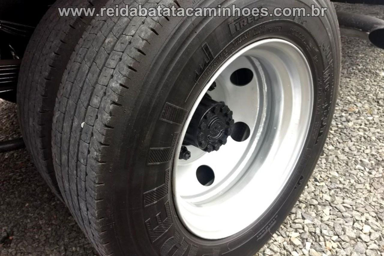 Ford Cargo815 - 12/12 7