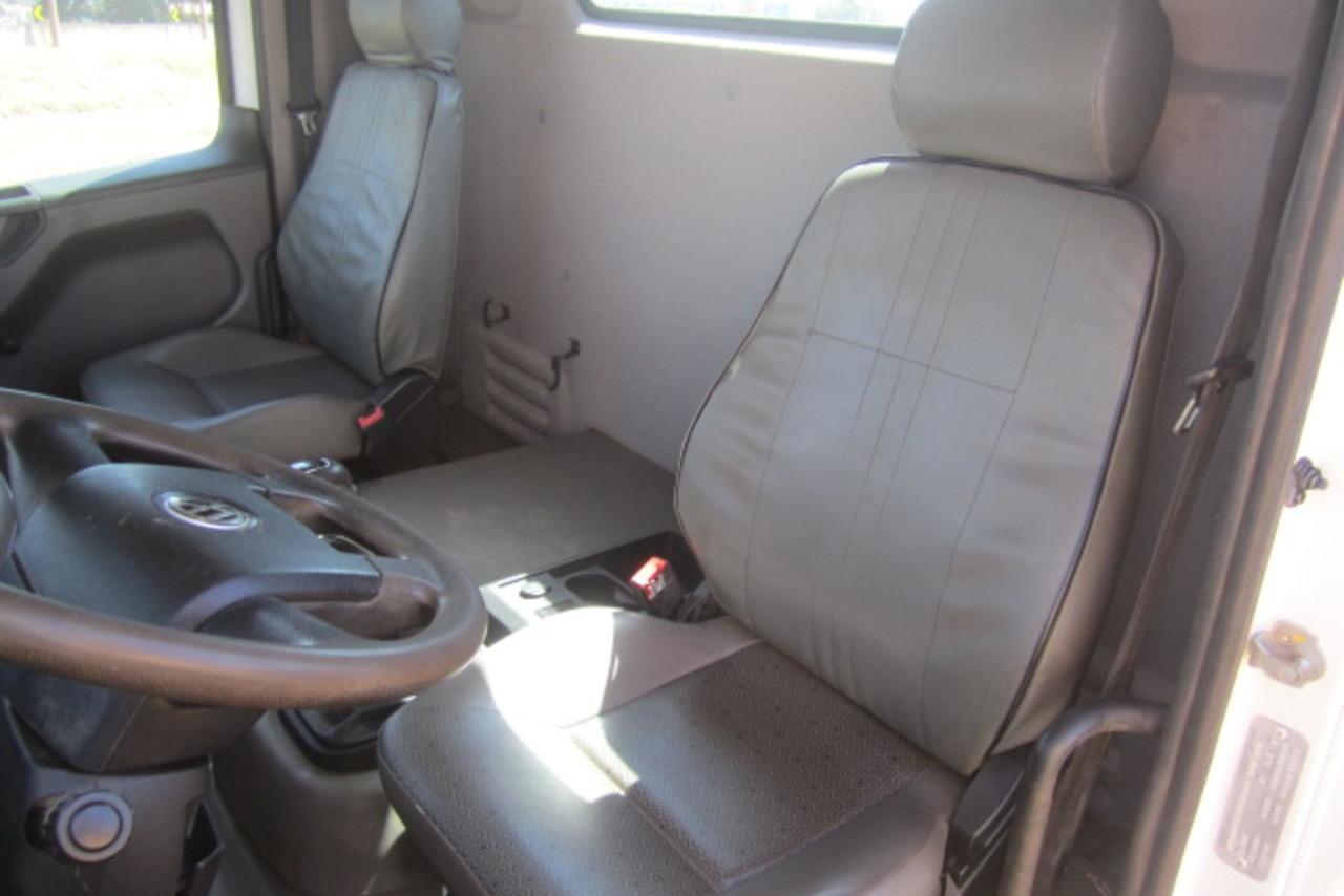 Volkswagen 31-280 E Constel. 6x4 - 13/13 11