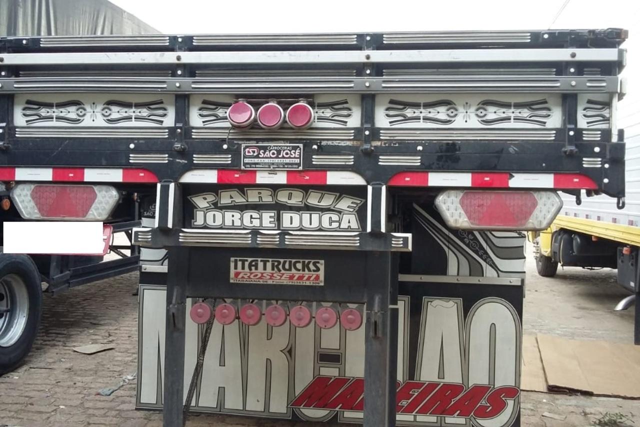 Volkswagen 24-250 E Constellation 3-Eixos - 10/10 2