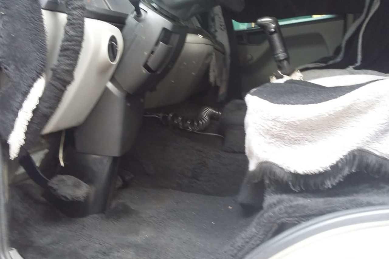 Volkswagen 24-250 E Constellation 3-Eixos - 10/10 15