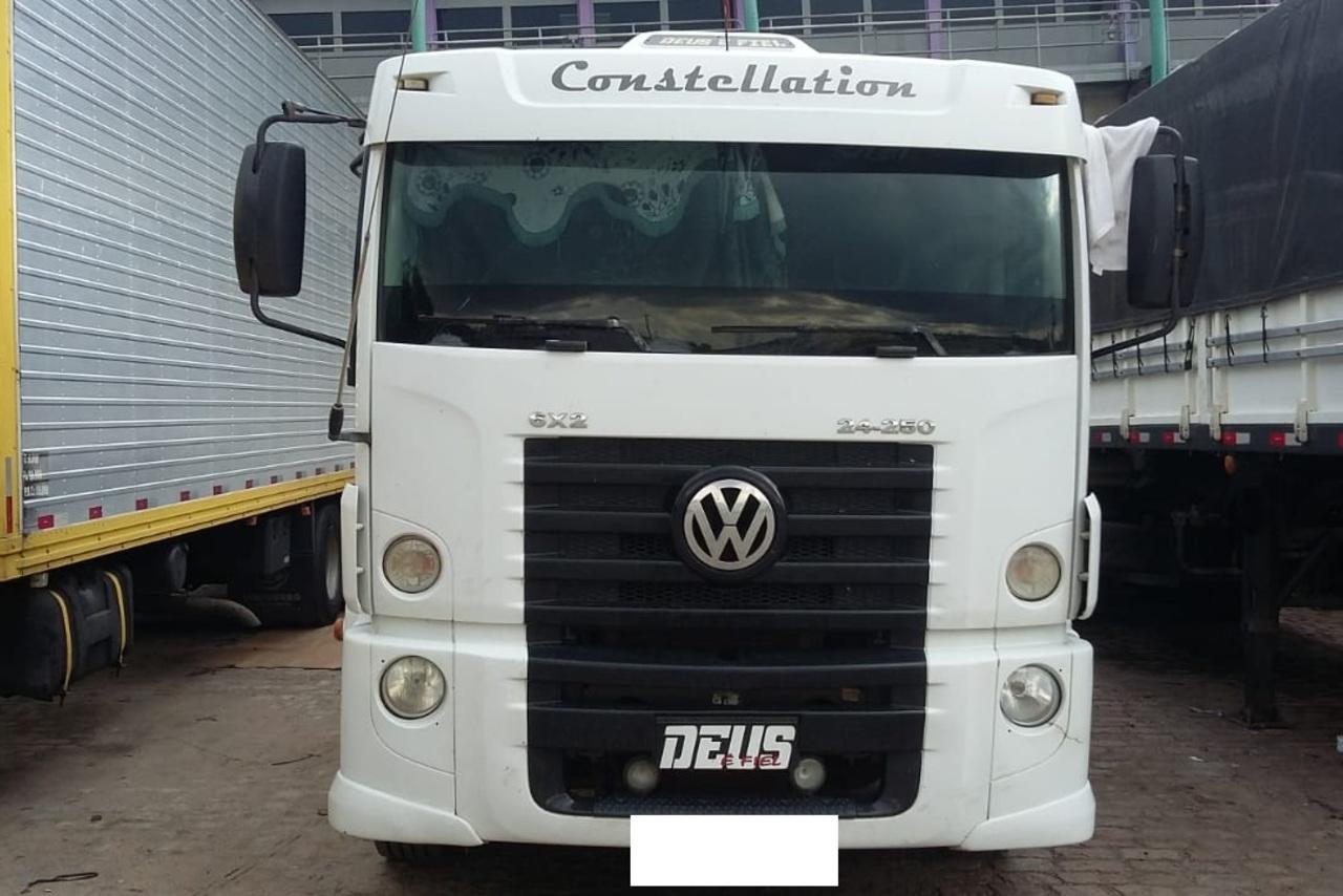 Volkswagen 24-250 E Constellation 3-Eixos - 10/10 1