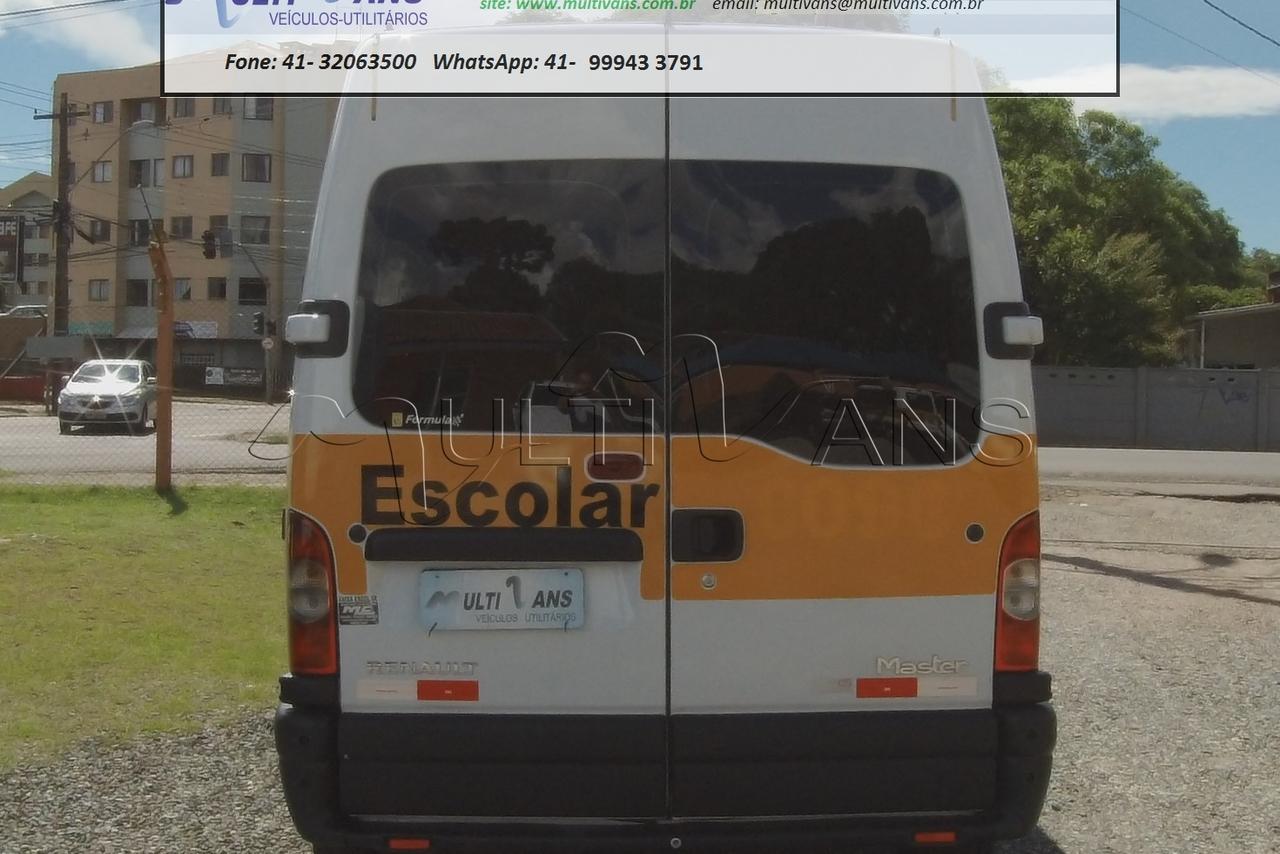 Renault Master Minibus - 10/11 10