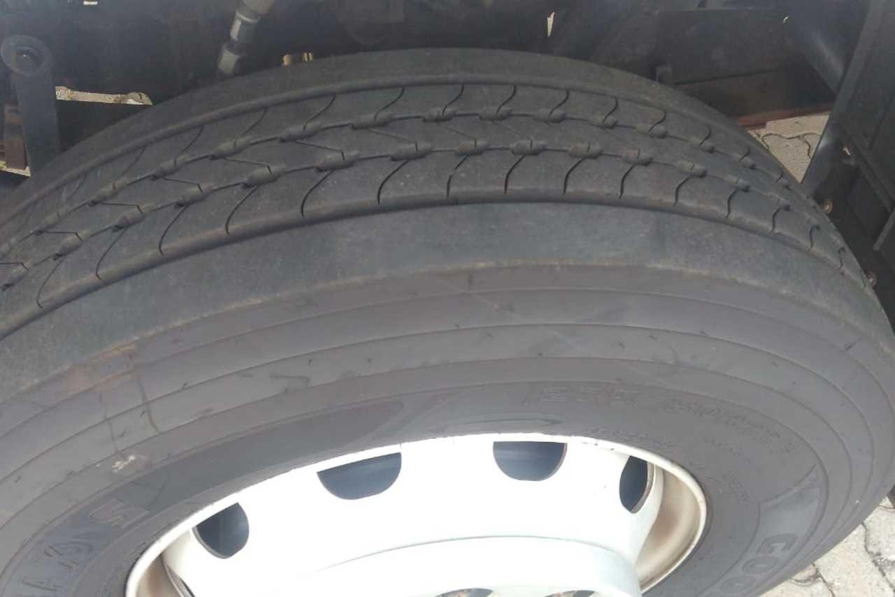 Volkswagen 24-280 E Constellation 6x2 - 13/13 10