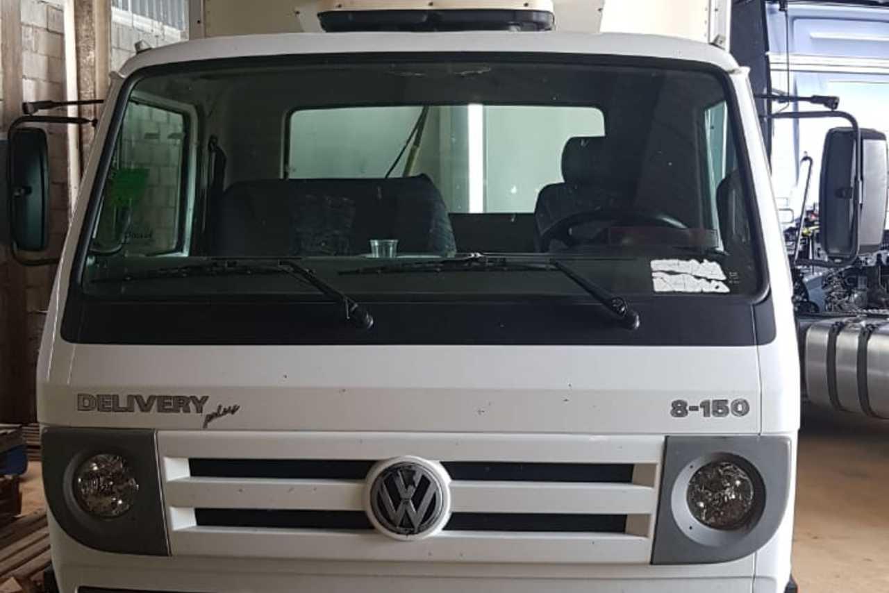 Volkswagen 8 150 - 12