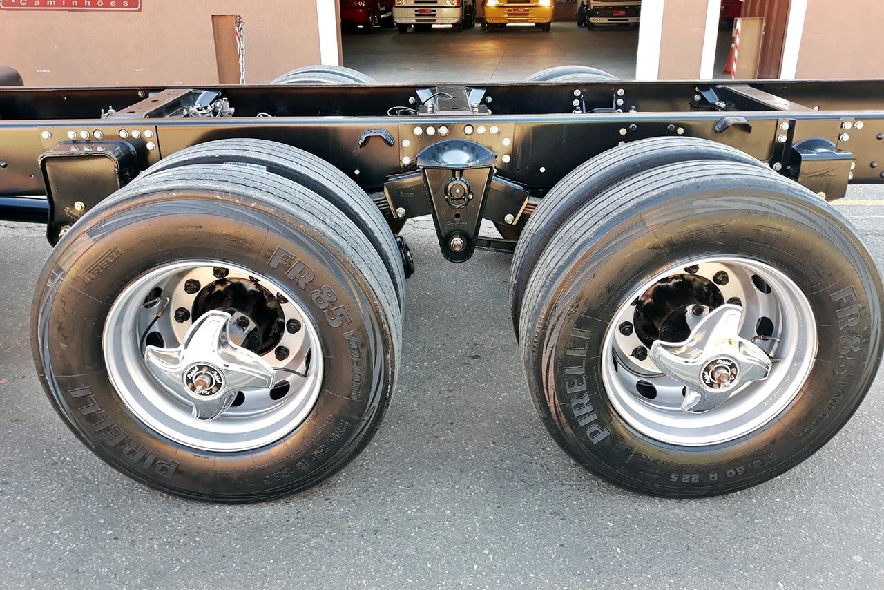 Mercedes Benz MB 2324 - 15/15 9