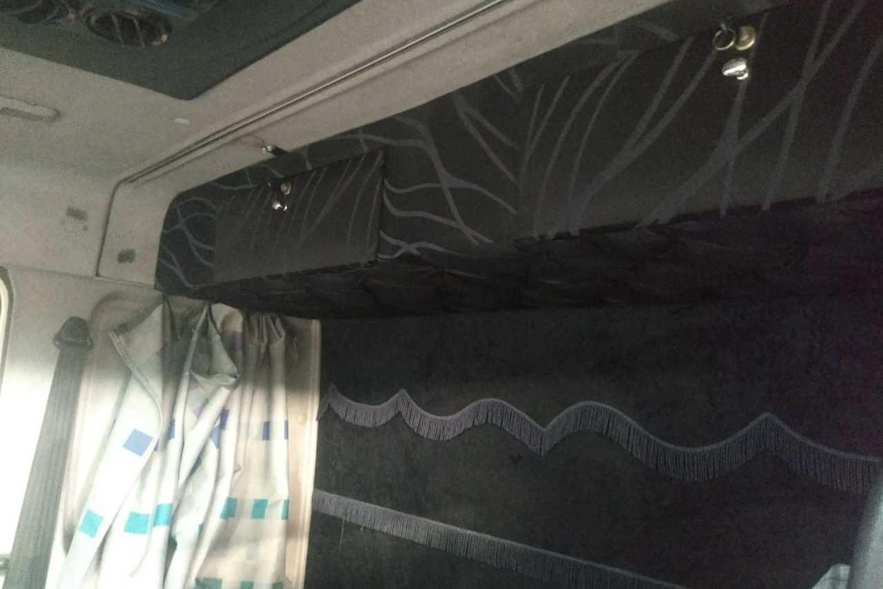 Volvo FH12 380 - 04/05 10