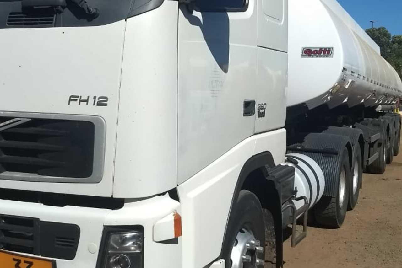 Volvo FH12 380 - 04/05 13