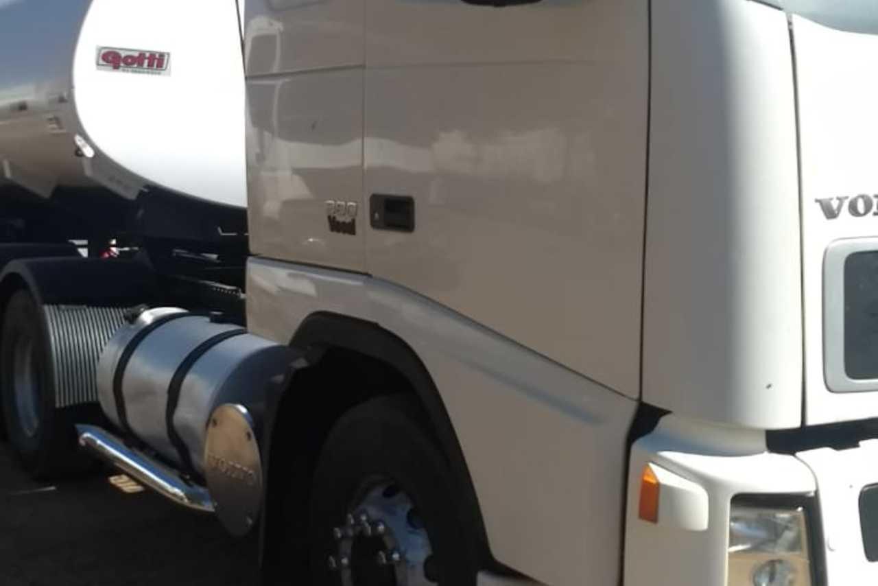 Volvo FH12 380 - 04/05 14