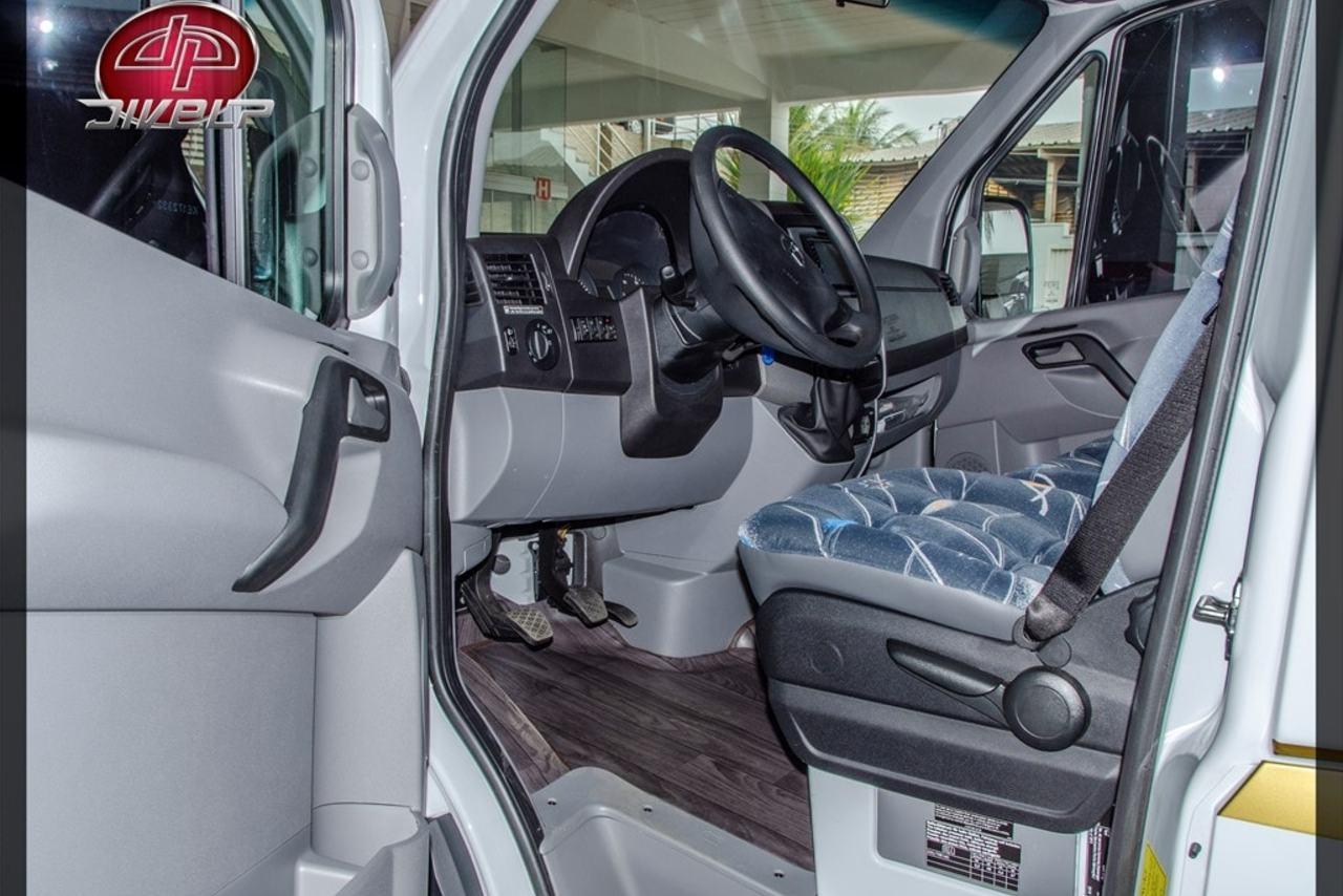 Mercedes Benz 415 - 18/19 4
