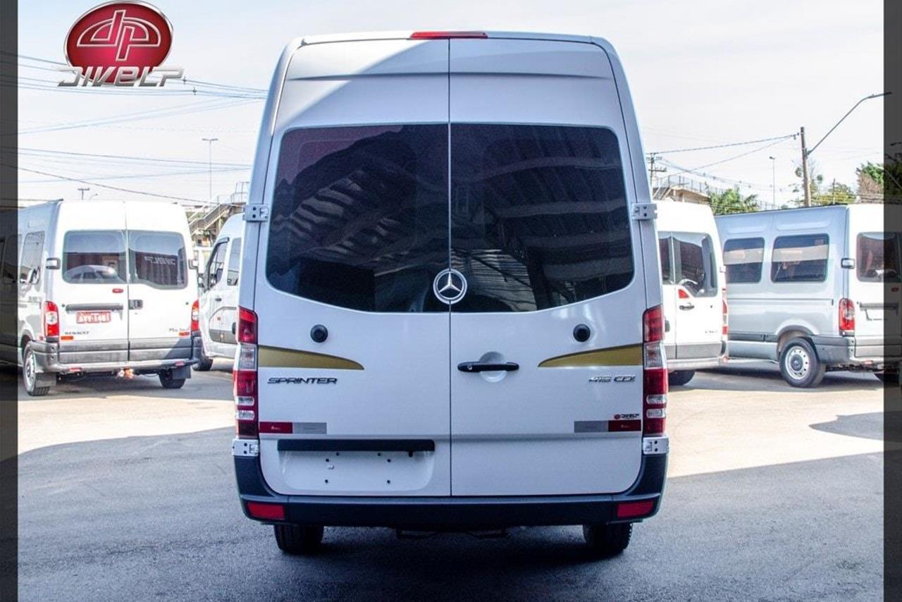 Mercedes Benz 415 - 18/19 9