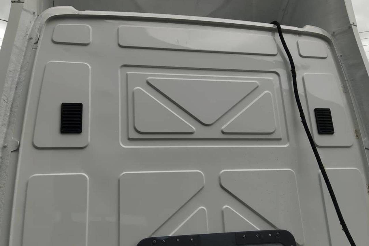 Ford Cargo1933 - 13/13 9