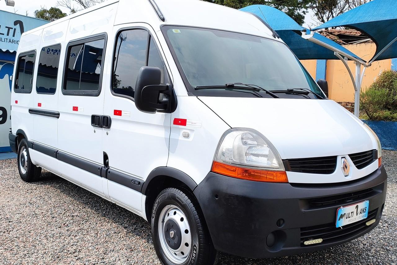 Renault Master Minibus - 12/13 1