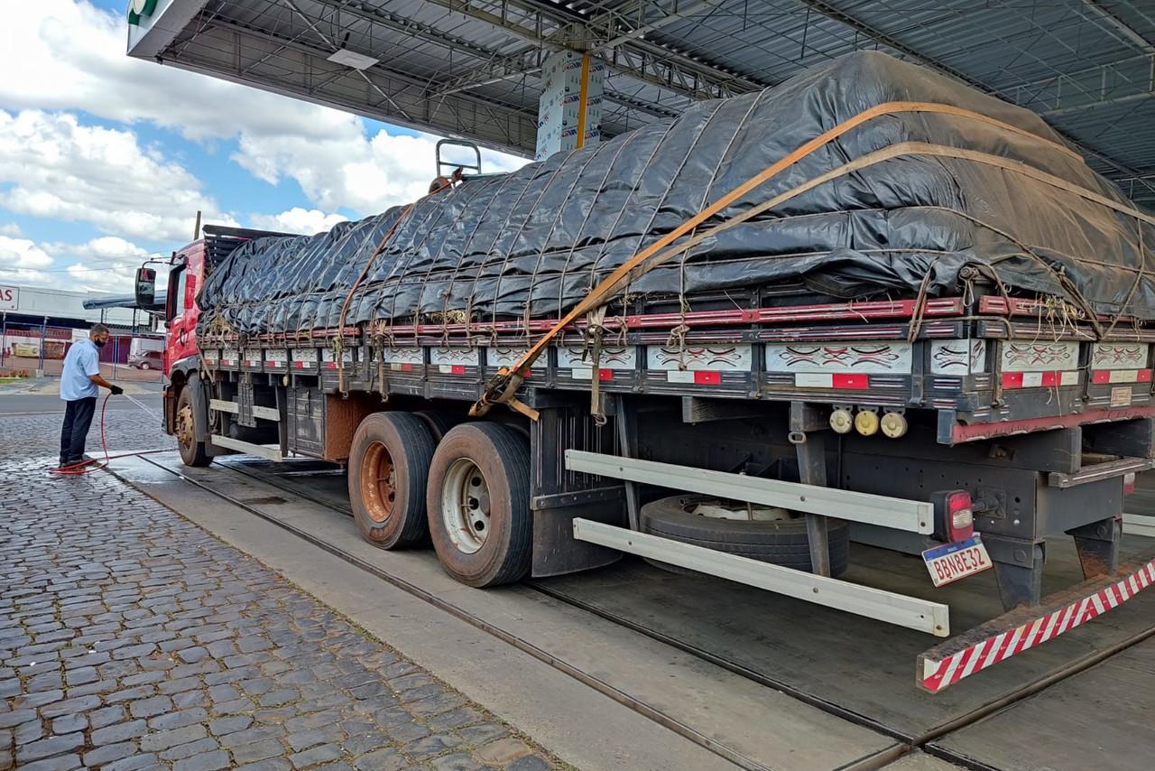 Volkswagen 24-280 E Constellation 6x2 - 17/17 11