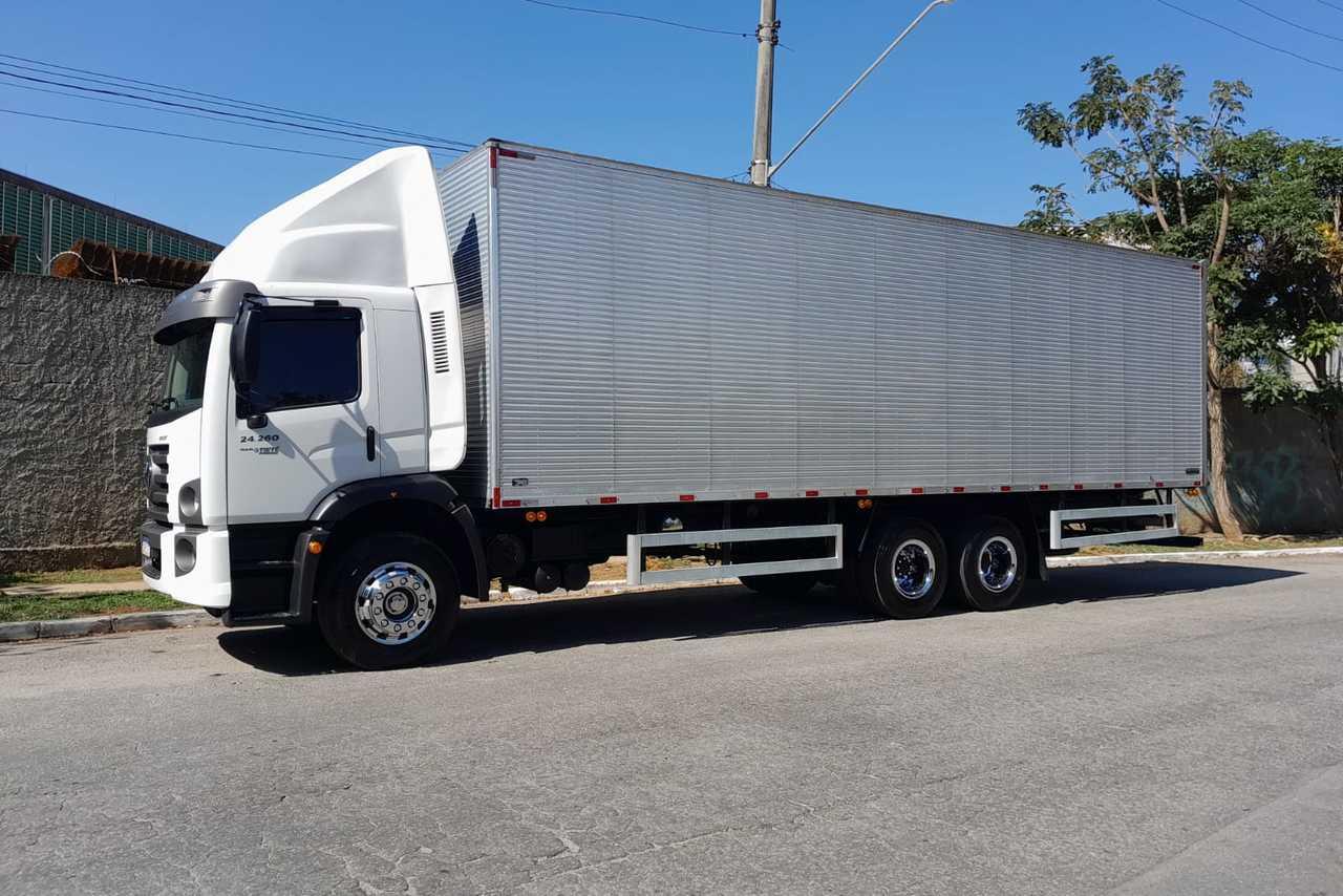 Volkswagen 24-260 Constellation 6x2 - 21/22 3