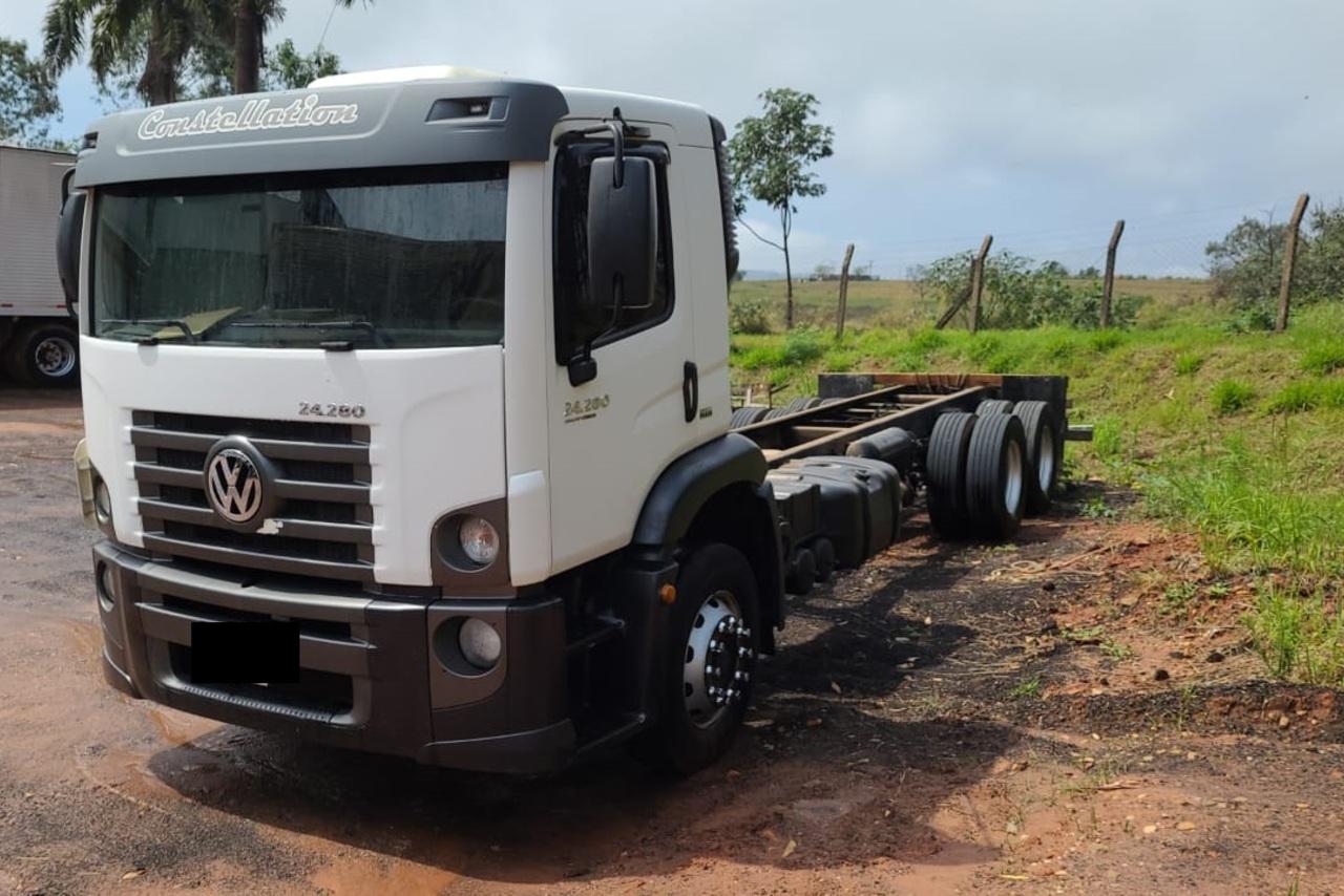 Volkswagen 24-280 E Constellation 6x2 - 13/13 1