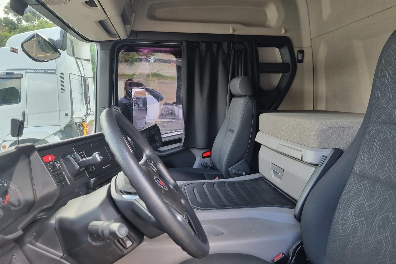Scania P360 - 19 12
