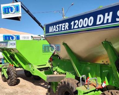 Distribuidor de Fertilizantes, Calcário e Sementes