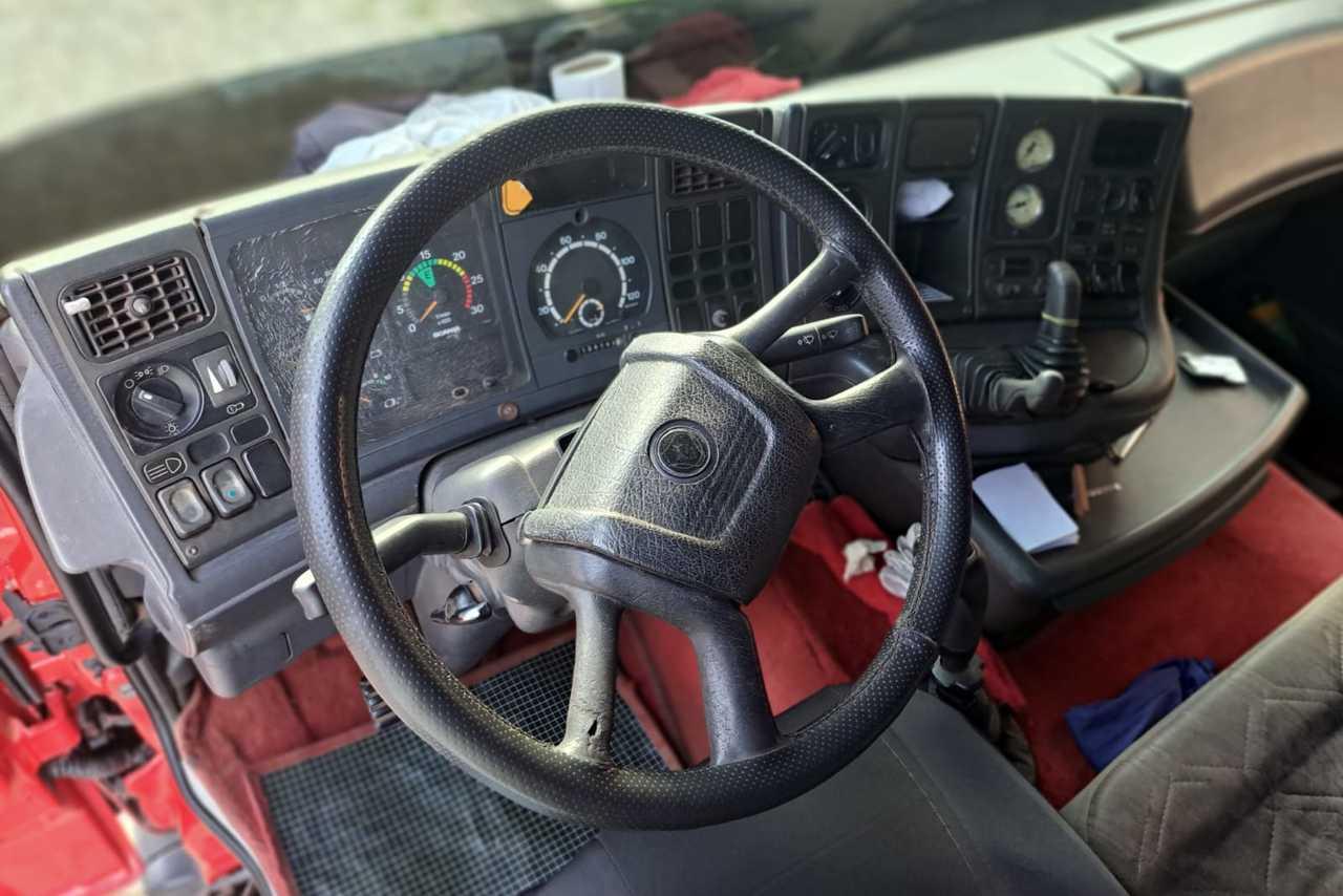 Scania 124 360 - 04/04 5