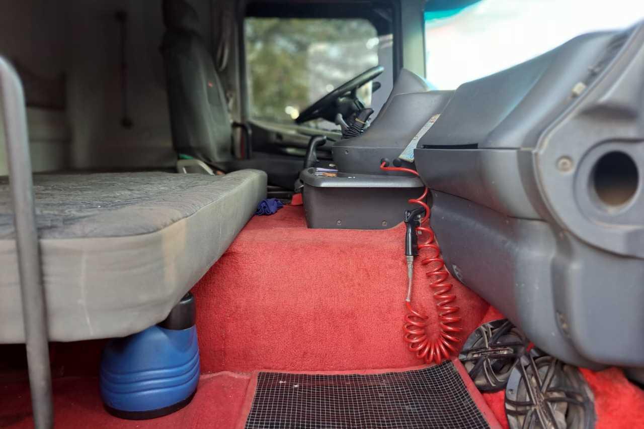 Scania 124 360 - 04/04 11