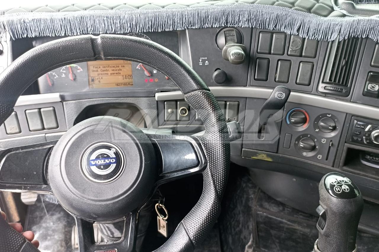 Volvo FH12 380 - 05/05 4