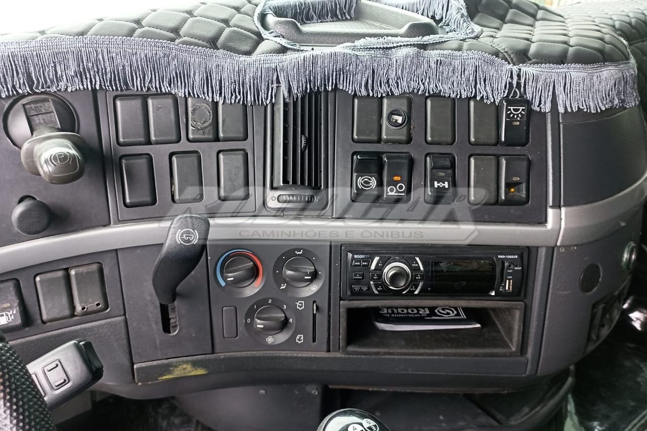 Volvo FH12 380 - 05/05 8