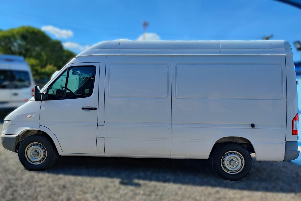 Mercedes Benz Sprinter 313 Furgão - 12/13 12