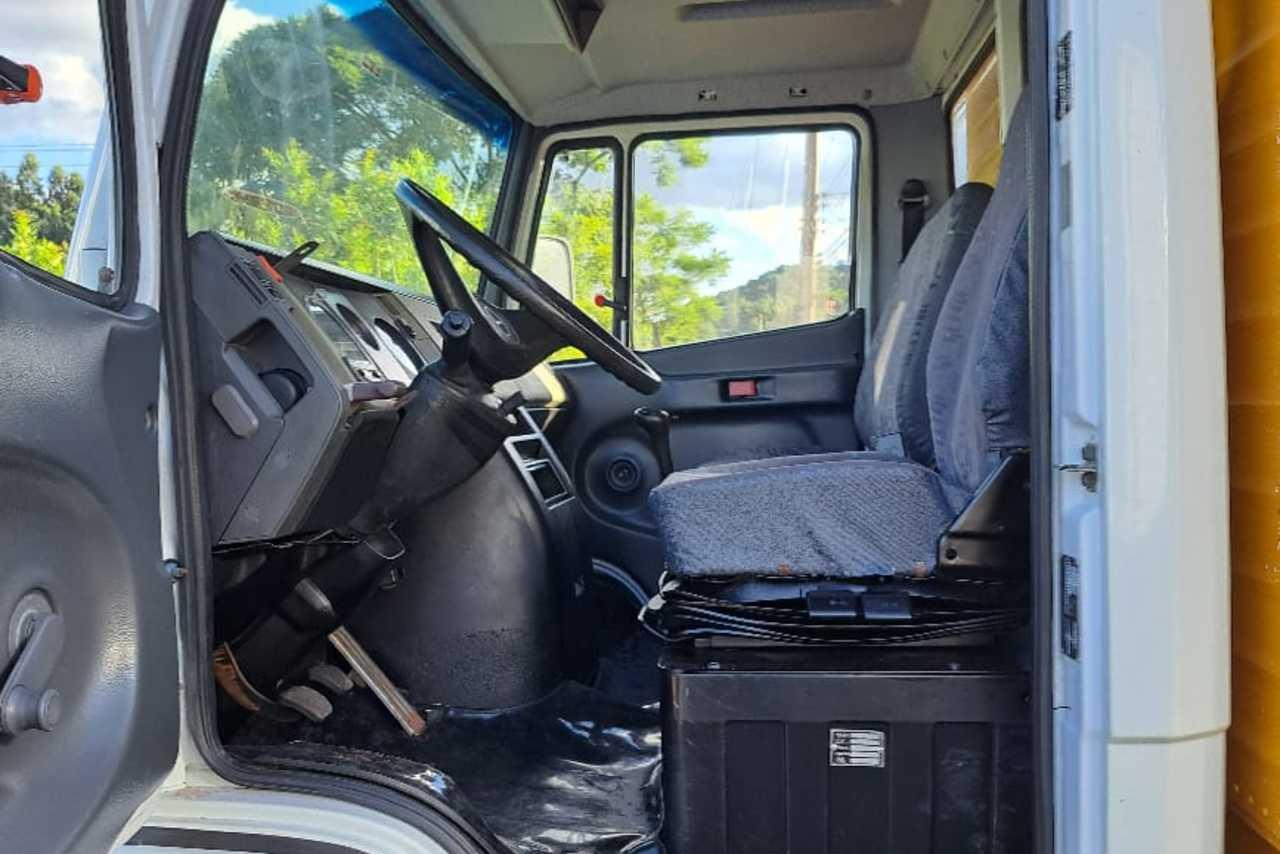 Mercedes Benz MB 710 - 05/05 4