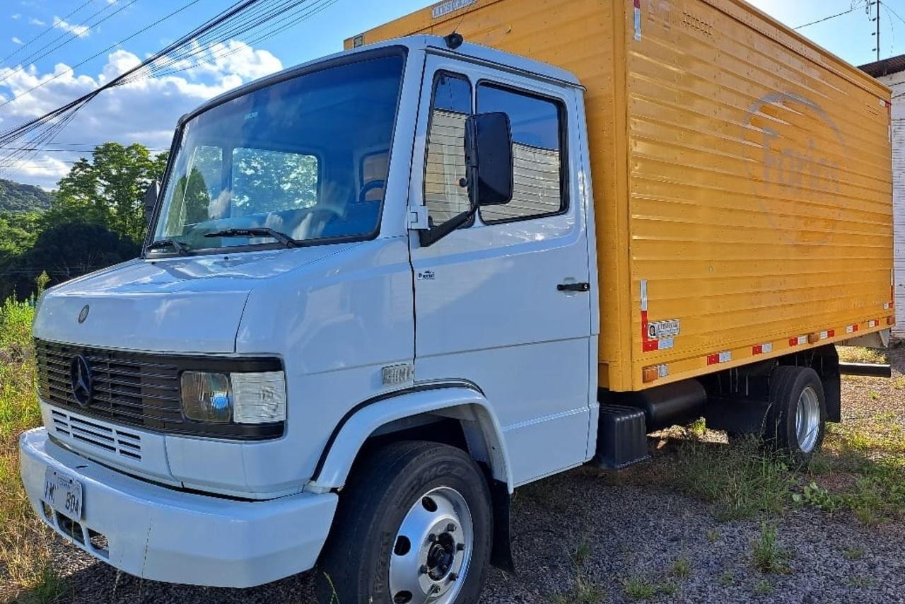 Mercedes Benz MB 710 - 05/05 1