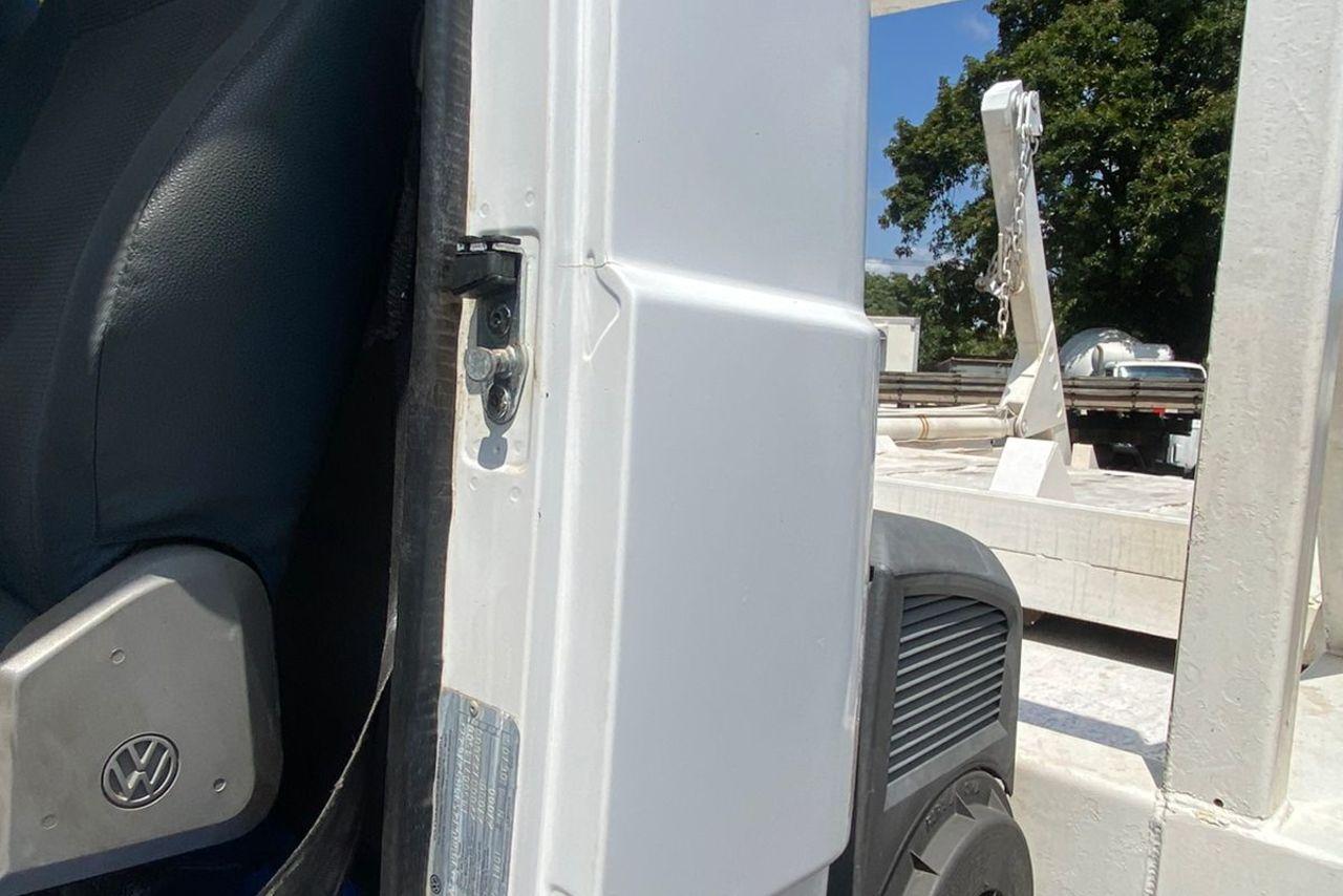 Volkswagen 15-180 E Constellation - 06/06 4