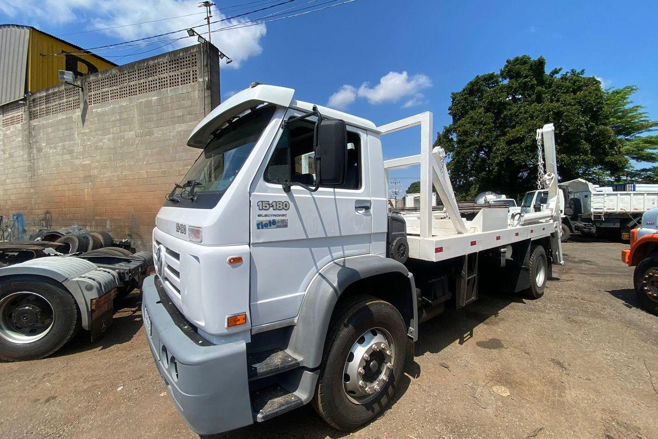 Volkswagen 15-180 E Constellation - 06/06 5