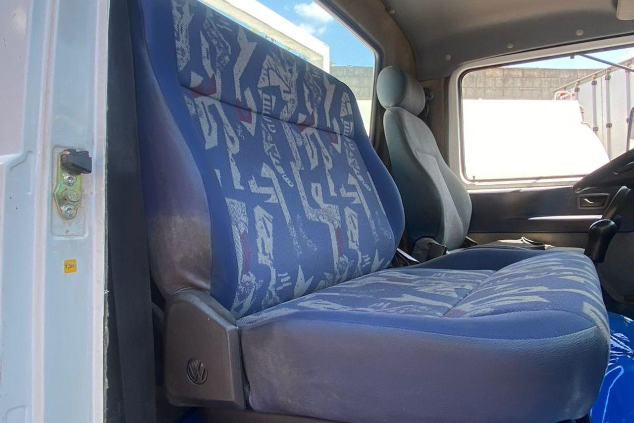 Volkswagen 15-180 E Constellation - 06/06 9