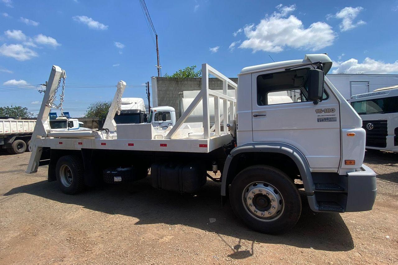 Volkswagen 15-180 E Constellation - 06/06 13