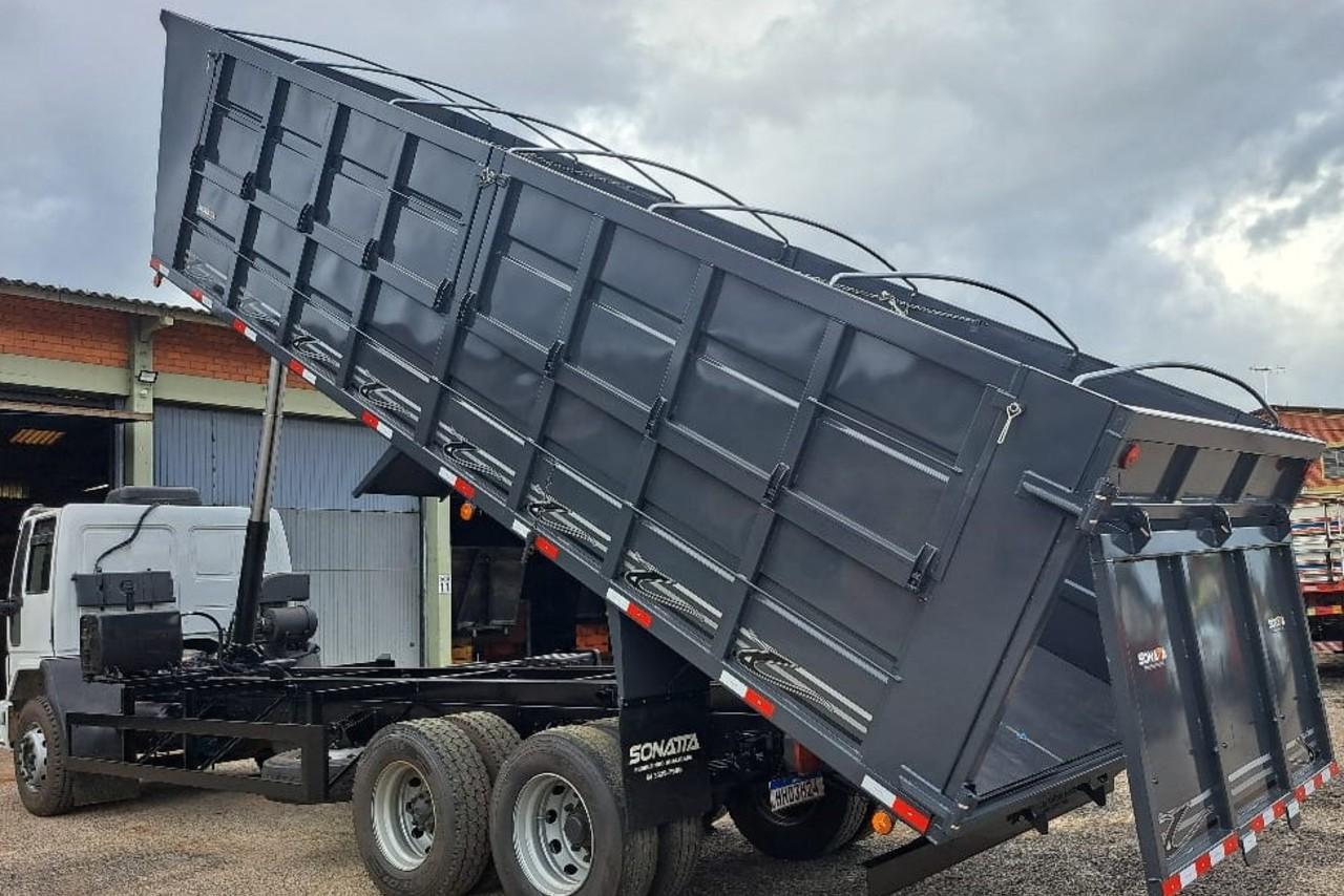 Ford Cargo2422 - 09/09 10