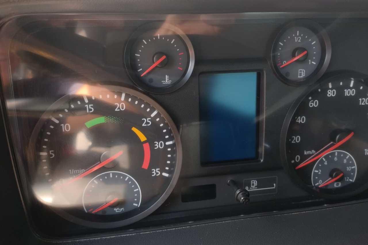 Volkswagen 8 160 - 13/13 4