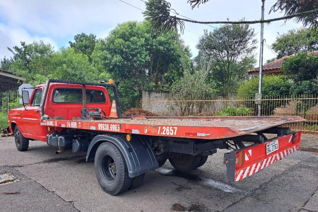 Ford F4000 - 89/89 4