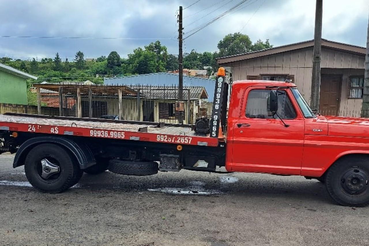 Ford F4000 - 89/89 8