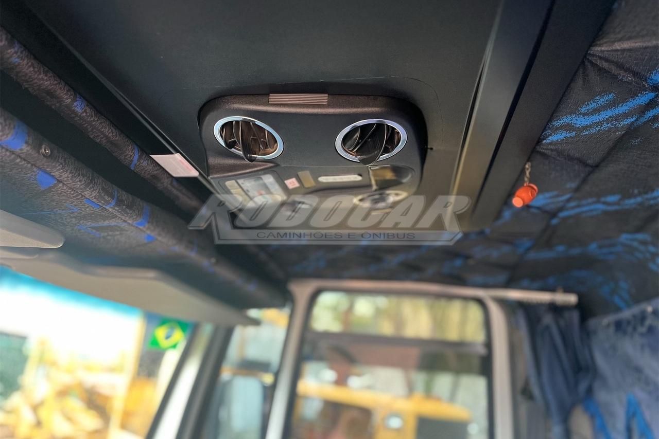 Ford Cargo815 - 10/10 2