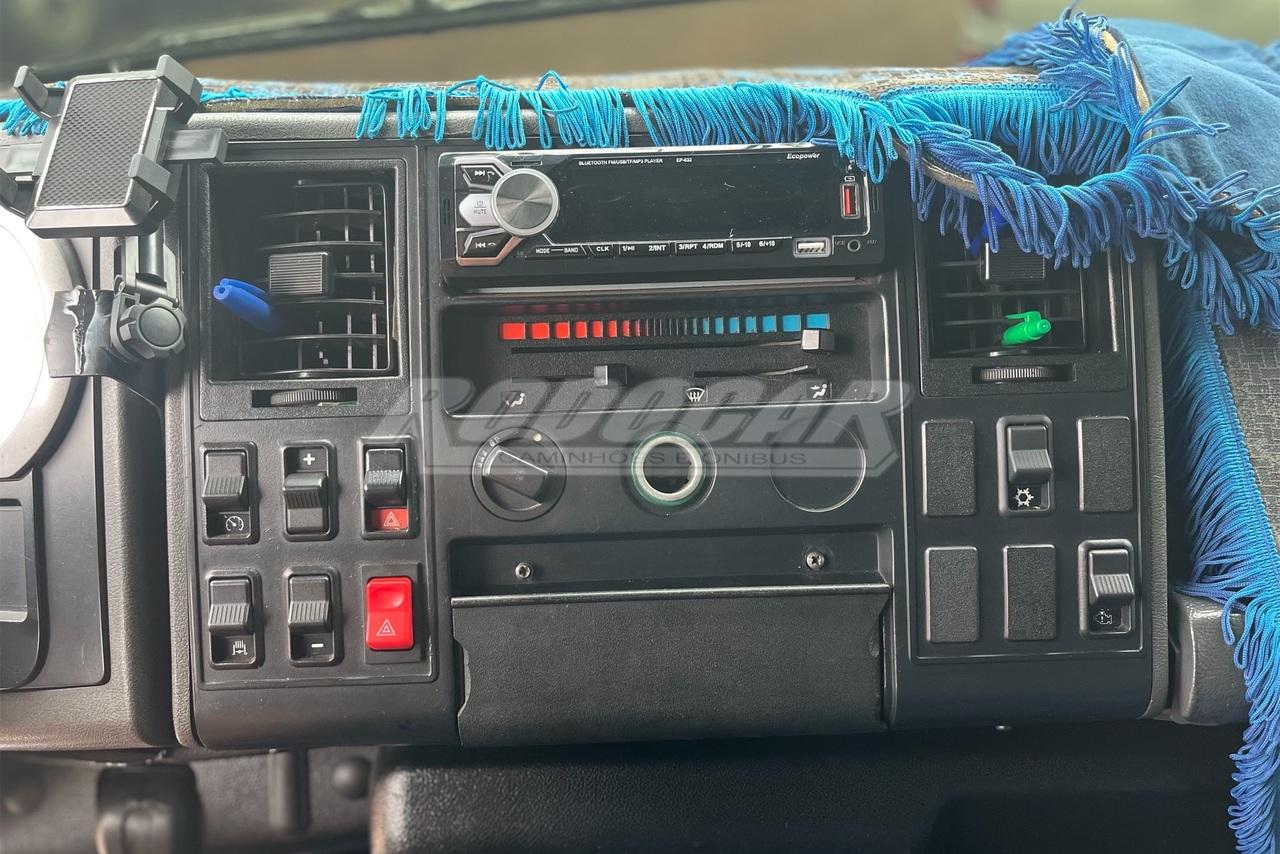 Ford Cargo815 - 10/10 4