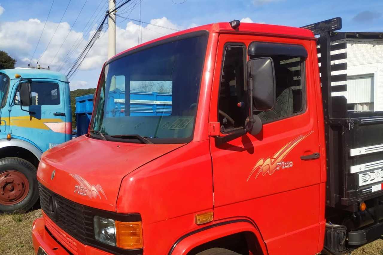 Mercedes Benz MB 710 - 07/08 11